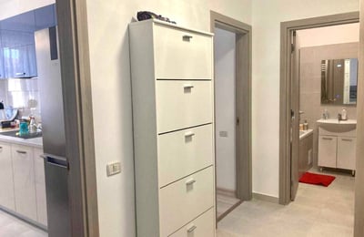 Alquiler de un acogedor apartamento de 2 habitaciones con cocina independiente y balcón, Sector 6, Bucarest, Rumanía